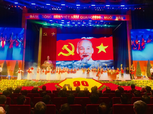 Chương tr&igrave;nh nghệ thuật đặc biệt ch&agrave;o mừng 90 năm ng&agrave;y th&agrave;nh lập Đảng