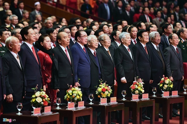 Các đồng chí lãnh đạo, nguyên lãnh đạo Đảng, Nhà nước và các đại biểu dự Lễ kỷ niệm. Các đồng chí lãnh đạo, nguyên lãnh đạo Đảng, Nhà nước và các đại biểu dự Lễ kỷ niệm.