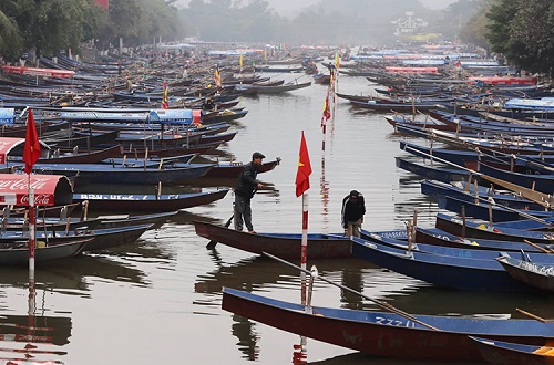 Chùa Hương vắng vẻ hiếm có dịp đầu năm