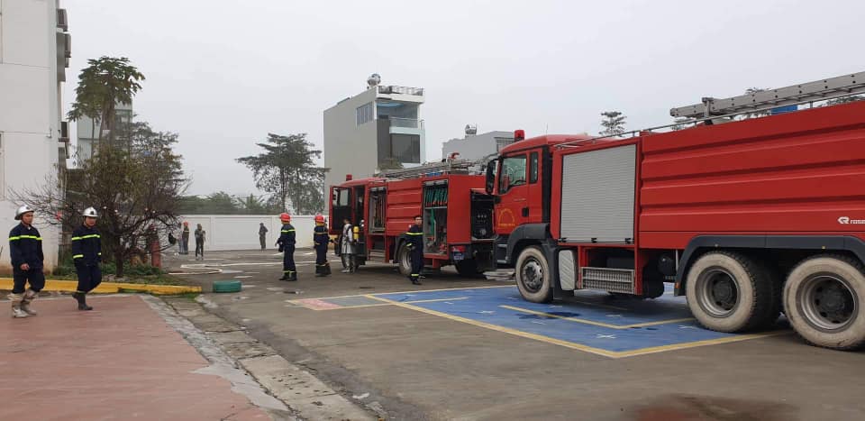 Lực lượng cứu nạn, cứu hộ đã kịp thời có mặt xử lý sự cố cháy Lực lượng cứu nạn, cứu hộ đã kịp thời có mặt xử lý sự cố cháy