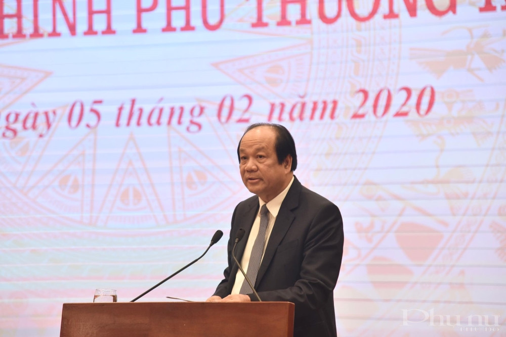 Bộ trưởng, Chủ nhiệm Văn ph&ograve;ng Ch&iacute;nh Phủ Mai Tiến Dũng chủ tr&igrave; buổi họp b&aacute;o