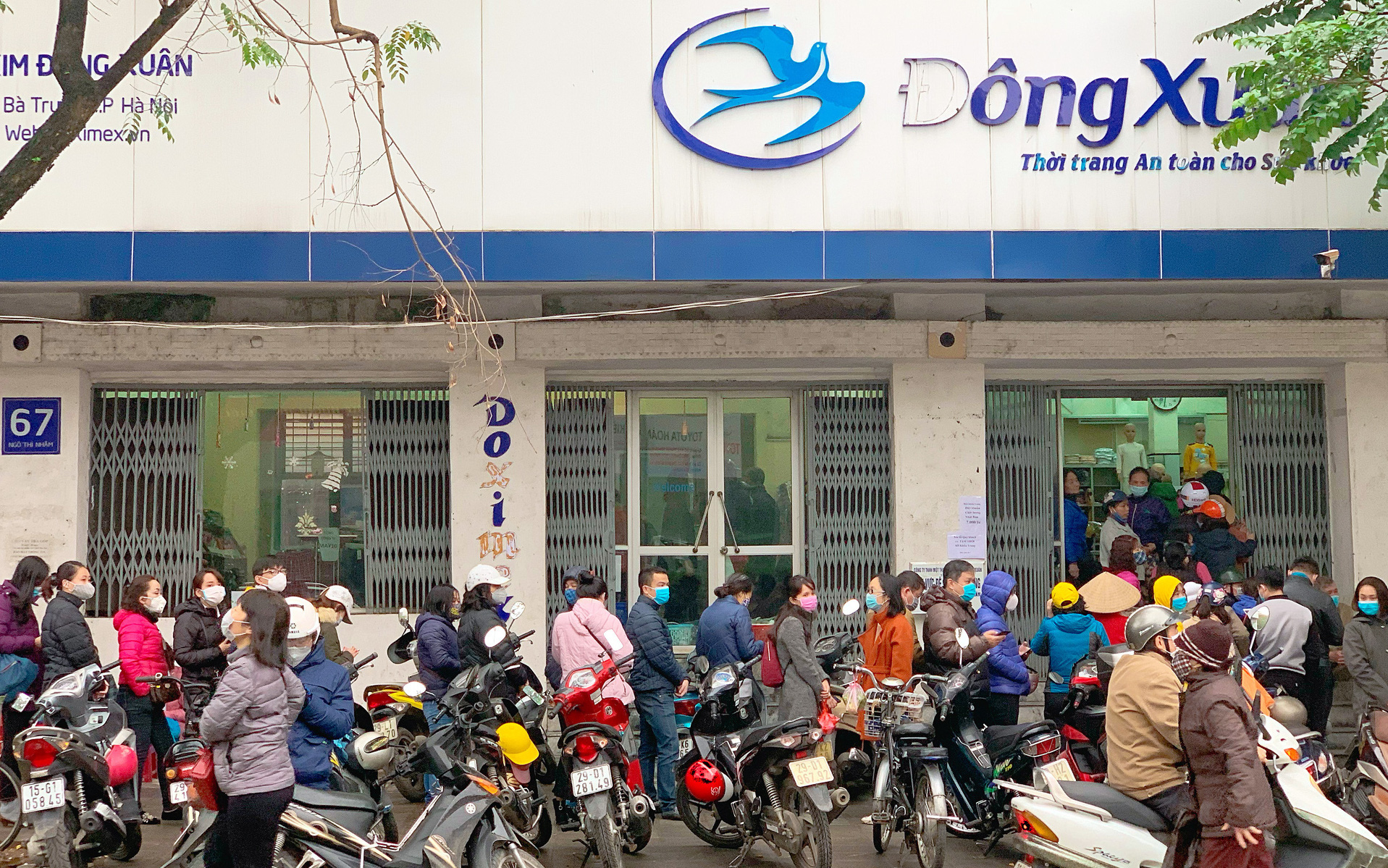 Một điểm bán khẩu trang của công ty Dệt kim Đông Xuân Một điểm bán khẩu trang của công ty Dệt kim Đông Xuân
