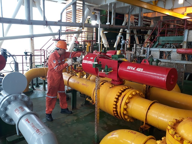 Tháng đầu năm, hoạt động dầu khí gặp nhiều khó khăn do tác động của dịch nCoV