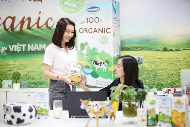 Đội ngũ nhân sự trẻ được tạo điều kiện để phát triển và thử thách bản thân với những vị trí quản lý cấp trung. Đội ngũ nhân sự trẻ được tạo điều kiện để phát triển và thử thách bản thân với những vị trí quản lý cấp trung.