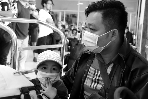 Nỗi lo mù quáng - ảnh 2