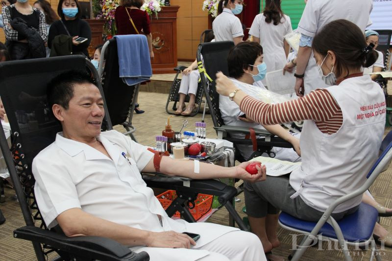 Valentine và những giọt máu hồng - ảnh 8