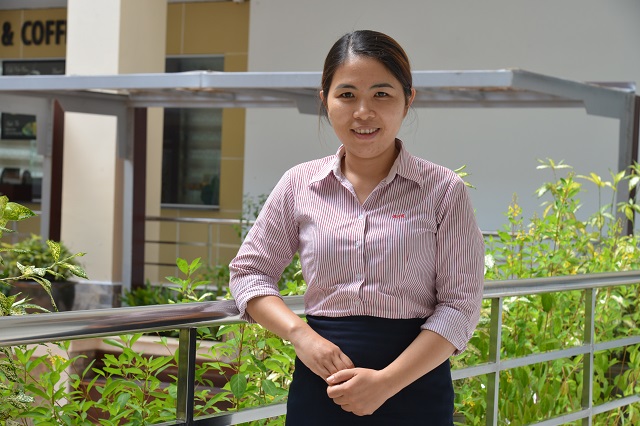 Kỹ sư trưởng Phạm Minh Hòa với trang phục thường ngày.