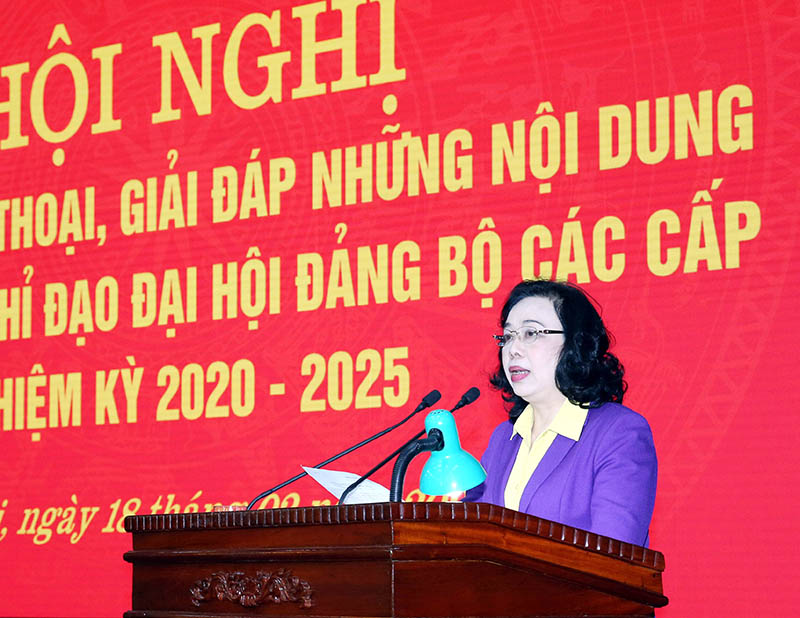 Phó Bí thư Thường trực Thành ủy Ngô Thị Thanh Hằng phát biểu kết luận hội nghị. Phó Bí thư Thường trực Thành ủy Ngô Thị Thanh Hằng phát biểu kết luận hội nghị.