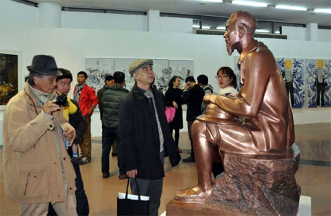 Triển l&atilde;m mỹ thuật Việt Nam 2015.