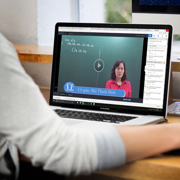 Học sinh khối lớp 8,9 ở H&agrave; Nội hiện đ&atilde; c&oacute; thể trải nghiệm hệ thống &ocirc;n luyện trực tuyến