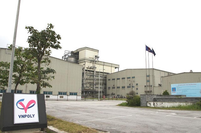 Toàn cảnh nhà máy sản xuất xơ sợi polyester của VNPOLY.