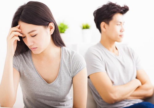 Đau khổ khi bị chồng cũ xem như là “người dưng” - ảnh 1