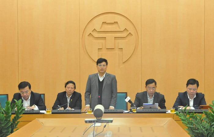 Ph&oacute; Chủ tịch UBND TP Ng&ocirc; Văn Qu&yacute; ph&aacute;t biểu tại phi&ecirc;n họp chiều 4/3.