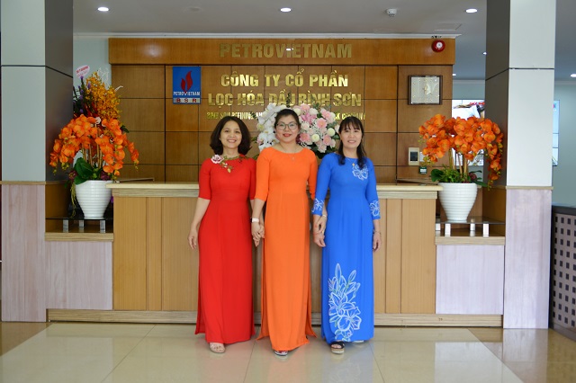 Phụ nữ Công ty Lọc hóa dầu Bình Sơn hưởng ứng "Tuần lễ áo dài Việt Nam 2020" - ảnh 10