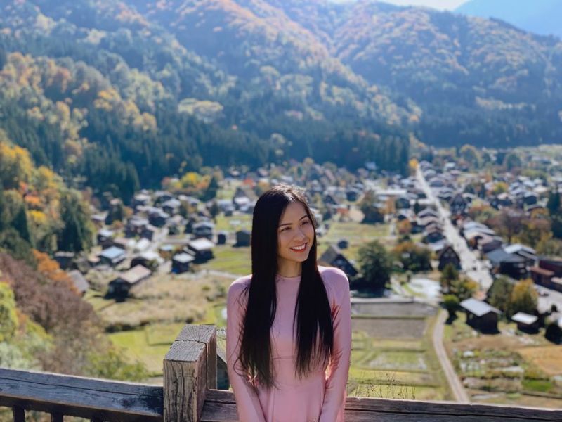 Thu Thủy luôn tự hào với tà áo dài Việt Nam