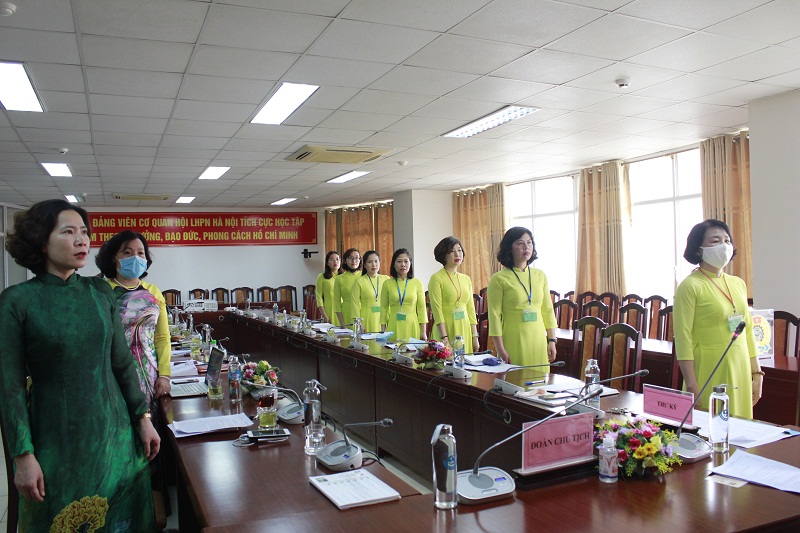 Đẩy mạnh các hoạt động hỗ trợ kinh tế và tư vấn pháp luật cho phụ nữ - ảnh 10