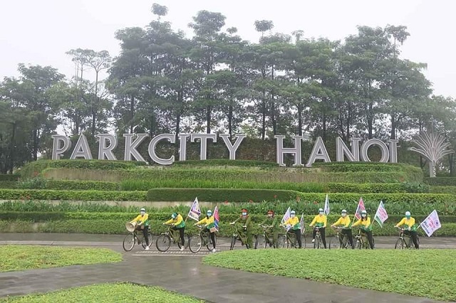 Tặng sữa và khẩu trang cho các cháu tại Trung tâm nuôi dưỡng trẻ em mồ côi Hà Cầu - ảnh 9