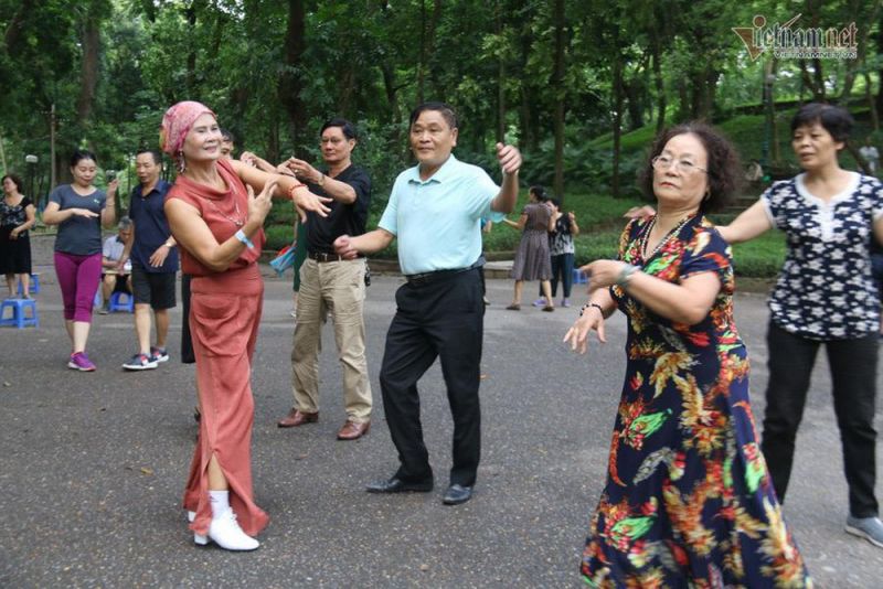 Việt Nam tăng bậc trong Báo cáo Chỉ số hạnh phúc năm 2020 - ảnh 1