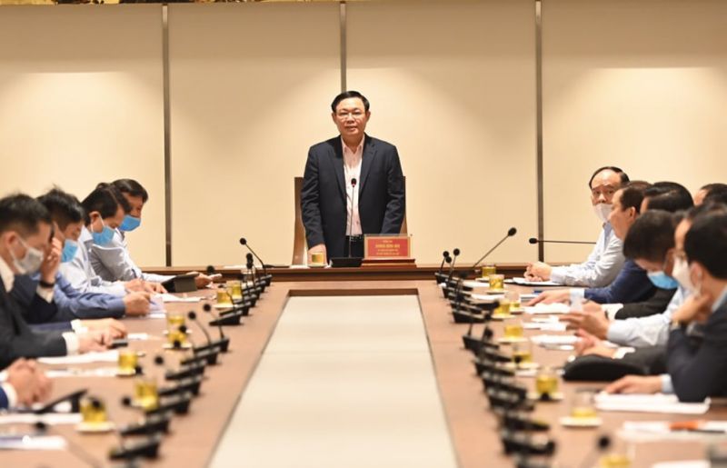 B&iacute; thư Th&agrave;nh ủy H&agrave; Nội Vương Đ&igrave;nh Huệ chủ tr&igrave; buổi l&agrave;m việc.