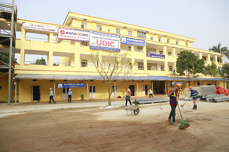 Quang cảnh bệnh viện dã chiến Mê Linh sau khi được cải tạo. Quang cảnh bệnh viện dã chiến Mê Linh sau khi được cải tạo.