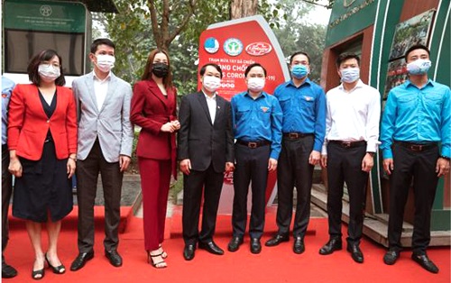 Sáng kiến hợp tác này được thực hiện nhằm tuyên truyền rộng rãi về thói quen rửa tay đúng cách để phòng bệnh truyền nhiễm nói chung và chung tay đẩy lùi dịch bệnh Covid-19 nói riêng. Sáng kiến hợp tác này được thực hiện nhằm tuyên truyền rộng rãi về thói quen rửa tay đúng cách để phòng bệnh truyền nhiễm nói chung và chung tay đẩy lùi dịch bệnh Covid-19 nói riêng.