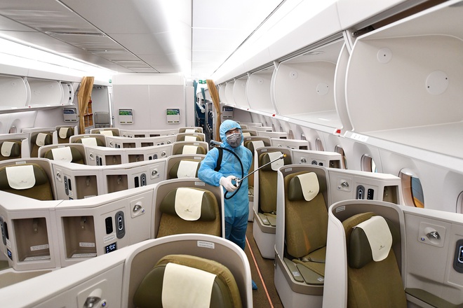 Giảm tần suất vì Covid-19, Vietnam Airlines tung gói dịch vụ "lạ" - ảnh 1