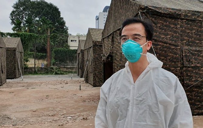 Bệnh viện Bạch Mai không thể dừng tiếp nhận, cứu người - ảnh 2