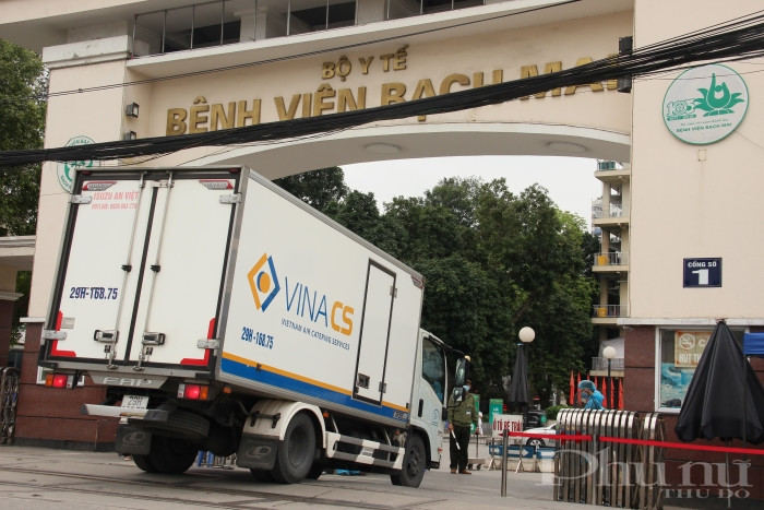 Tính tới 30/3, đã có 22 ca dương tính là nhân viên công ty TNHH Trường Sinh, làm việc tại nhà ăn BV Bạch Mai.