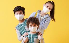 Sử dụng khẩu trang vải thay v&igrave; t&aacute;i sử dụng khẩu trang y tế