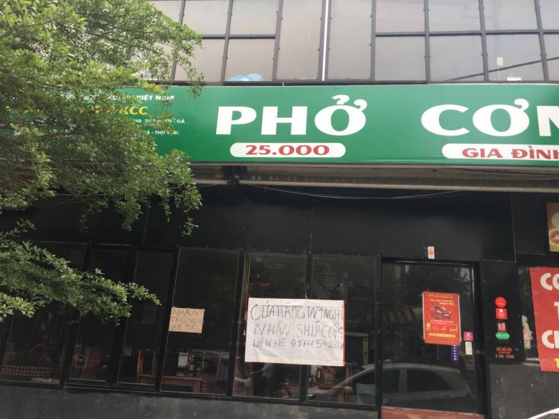 Cửa hàng kinh doanh thực phẩm chế biến đã chuyển sang giao hàng tại nhà