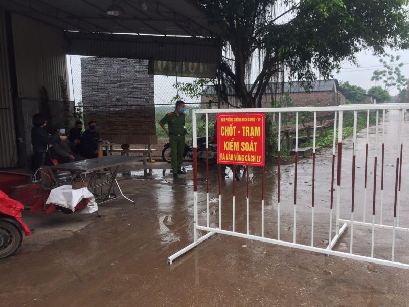 Hưng Yên đã quyết định cách ly một thôn để phòng chống dịch Covid-19. Hưng Yên đã quyết định cách ly một thôn để phòng chống dịch Covid-19.