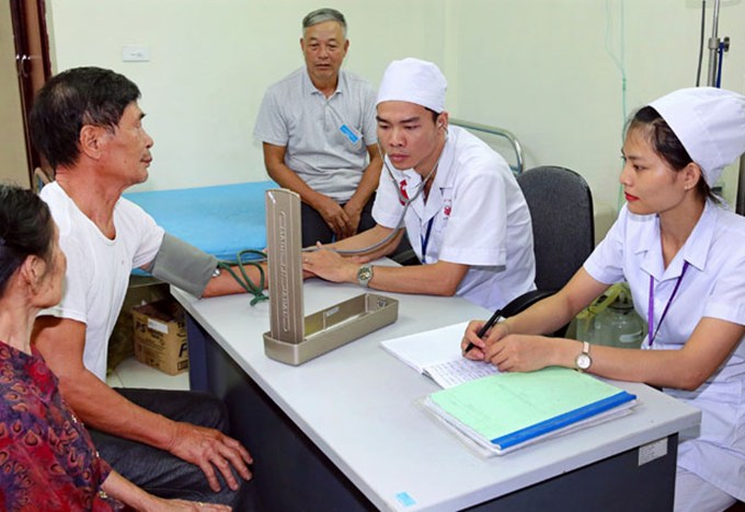 Các cơ sở khám chữa bệnh y tế ngoài công lập phải tạm ngừng hoạt động để phòng chống dịch Covid-19. Các cơ sở khám chữa bệnh y tế ngoài công lập phải tạm ngừng hoạt động để phòng chống dịch Covid-19.
