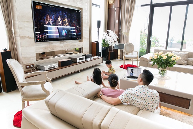 Vinaphone Stay Home Bạn ở nhà - Vinaphone kết nối. Vinaphone Stay Home Bạn ở nhà - Vinaphone kết nối.