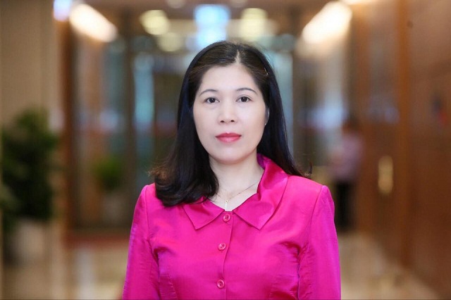 Chị Trần Thị Phương Hoa mong muốn những bài thơ của mình sẽ góp thêm chút lạc quan, yêu đời cho mọi người trong những ngày ở nhà phòng tránh dịch Covid-19