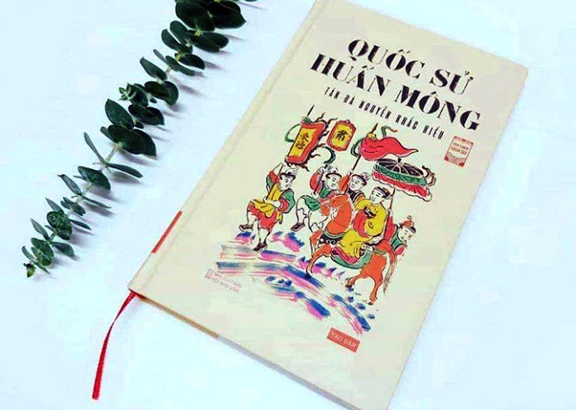 Sách sử dạy trẻ "Quốc sử huấn Mông" được Tản Đà Nguyễn Khắc Hiếu biên soạn được xuất bản năm 1924. Sách sử dạy trẻ "Quốc sử huấn Mông" được Tản Đà Nguyễn Khắc Hiếu biên soạn được xuất bản năm 1924.