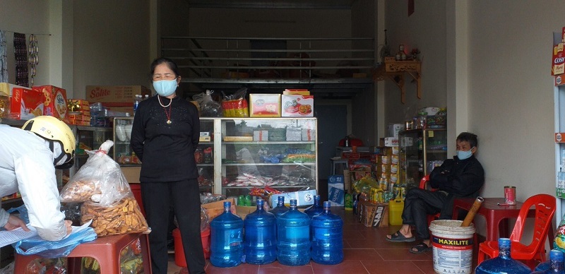 Hội LHPN xã Liên Hồng hướng dẫn các hộ kinh doanh thực hiện phòng chống dịch và ký cam kết thực hiện phòng chống bệnh Hội LHPN xã Liên Hồng hướng dẫn các hộ kinh doanh thực hiện phòng chống dịch và ký cam kết thực hiện phòng chống bệnh