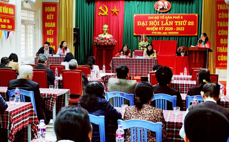 Quang cảnh Đại hội chi bộ tổ dân phố 5, phường Yết Kiêu (quận Hà Đông) diễn ra ngày 16-2-2020. Ảnh: Linh Ngọc Quang cảnh Đại hội chi bộ tổ dân phố 5, phường Yết Kiêu (quận Hà Đông) diễn ra ngày 16-2-2020. Ảnh: Linh Ngọc