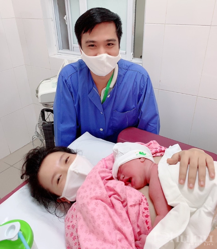 Niềm vui của một cặp vợ chồng khi đón chào 