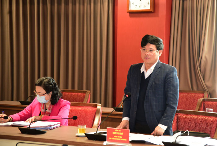 Đồng ch&iacute; Ng&ocirc; Văn Qu&yacute; - Ph&oacute; Chủ tịch UBND TP ph&aacute;t biểu