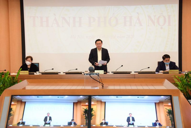 Bí thư Thành uỷ Hà Nội Vương Đình Huệ phát biểu tại điểm cầu Hà Nội