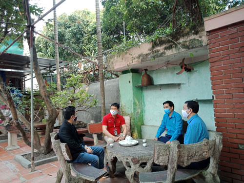 Vận động chủ nhà trọ miễn, giảm tiền nhà trọ cho công nhân