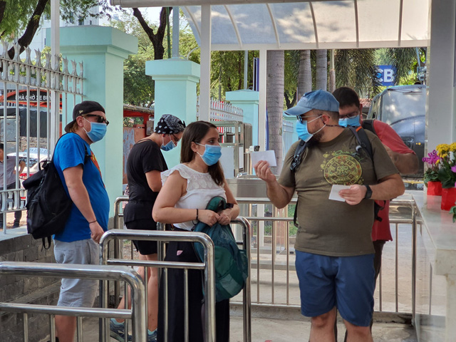 Việt Nam sẽ tạo điều kiện cho số khách nước ngoài đang mắc kẹt tại Việt Nam vì dịch Covid-19 được trở về nước.