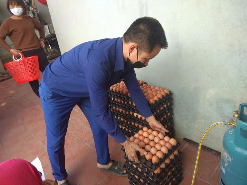 gia đ&igrave;nh &ocirc;ng Nguyễn Duy Toản, th&ocirc;n Vi&ecirc;n Ngoại, x&atilde; Vi&ecirc;n An tr&ecirc;n địa b&agrave;