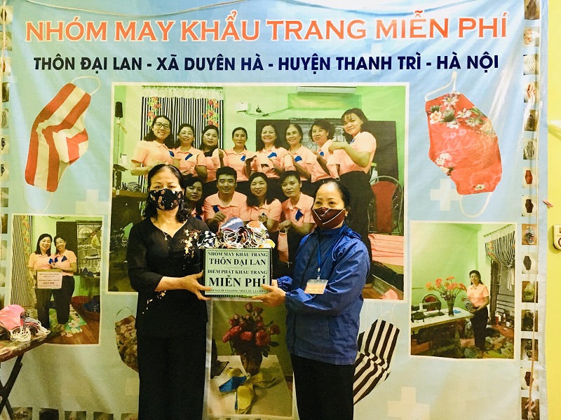 Nhóm may Duyên Hà tiếp tục cử thành viên may khẩu trang tặng các chốt trực và người dân. Tính đến ngày 14/4, nhóm đã tặng miễn phí 28.100 khẩu trang. Cùng với các hoạt động ủng hộ nhân đạo từ thiện, các cấp Hội Phụ nữ huyện Thanh Trì tiếp tục cử cán bộ hội viên  tham gia  tại các chốt trực và tuyên truyền người dân thực hiện nghiêm Chỉ đạo của Thủ tướng Chính phủ, của UBND Thành phố...