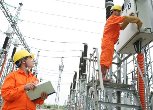 Giá bán điện cho các ngành sản xuất kinh doanh và điện sinh hoạt sẽ được giảm đồng loạt 10% ngay trong tháng 4.