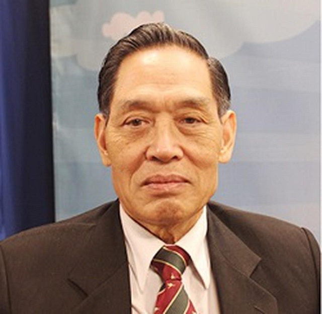 PGS. TS Nguyễn B&aacute; Đức - Ph&oacute; Chủ tịch Hội Ung thư Việt Nam cho biết: Nhiều sản phẩm quảng c&aacute;o chữa ung thư sai sự thật nhưng vẫn khiến nhiều người tin d&ugrave;ng khiến tiền mất tật mang.