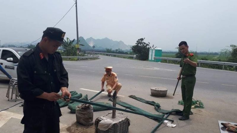 Hà Nội tháo dỡ 30 chốt kiểm dịch Covid-19 - ảnh 2