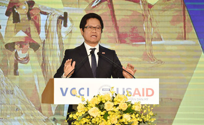 Ông Vũ Tiến Lộc, Chủ tịch Phòng Thương mại và Công nghiệp Việt Nam. Ông Vũ Tiến Lộc, Chủ tịch Phòng Thương mại và Công nghiệp Việt Nam.