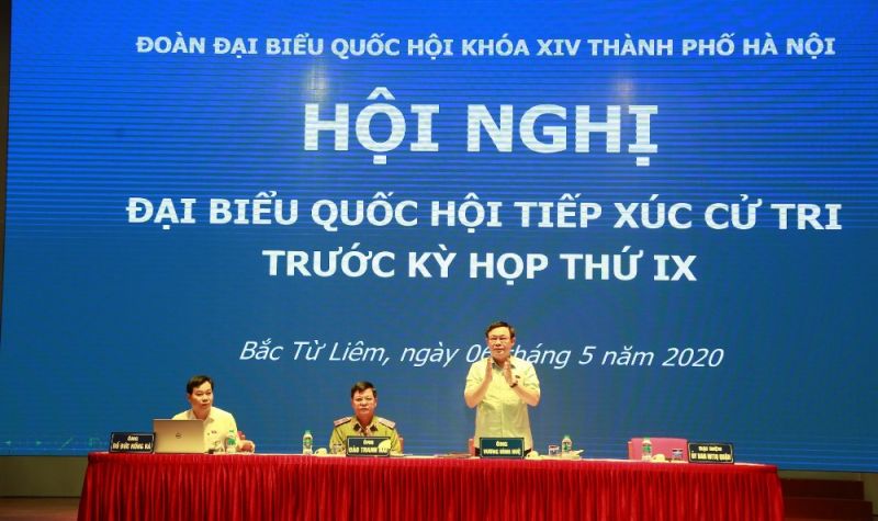 Đoàn đại biểu Quốc hội TP. Hà Nội tiếp xúc với cử tri quận Bắc Từ Liêm. Ảnh: VGP/Bích Phương