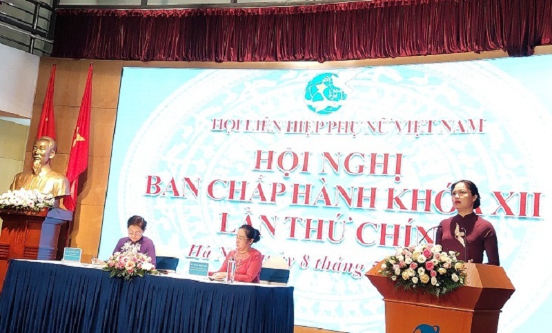 Đồng chí Hà Thị Nga- Tân Chủ tịch Trung ương Hội LHPN Việt Nam tại Hội nghị lần thứ 9 Ban chấp hành Trung ương Hội LHPN Việt Nam khóa XII phát biểu nhận nhiệm vụ mới